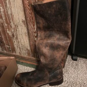 Brand New 9.5 BedStu Manchester Boots